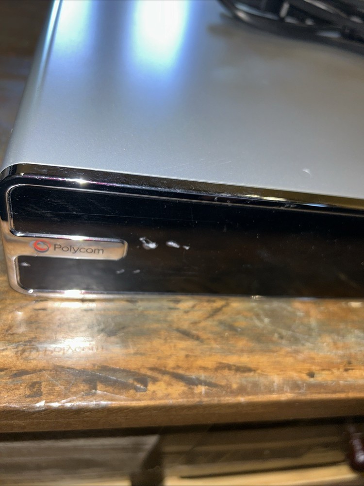 Polycom Real Presence Group 700 Video Conference Unit Type P002