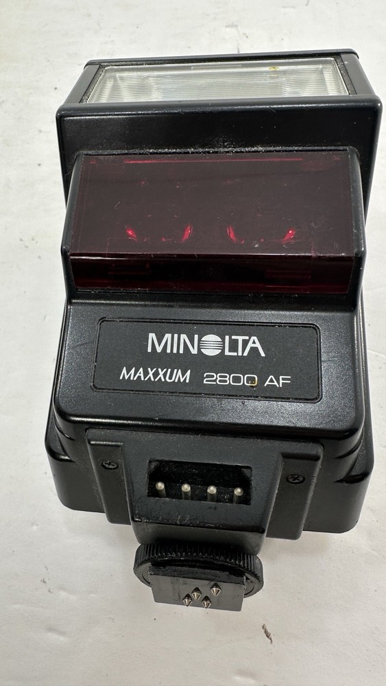 Minolta Camera Maxxum 2800 AF Flash With Case Tested