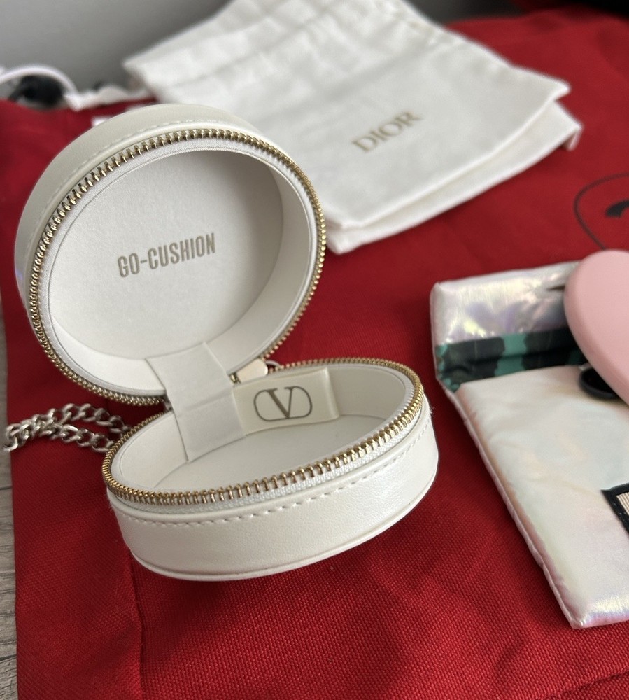 Gift With Purchase GWP Bundle 7 Piece Bundle Set Dior Valentino