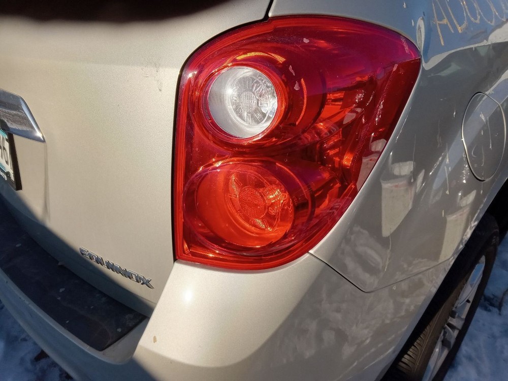 EQUINOX 2015 Headrest 901789