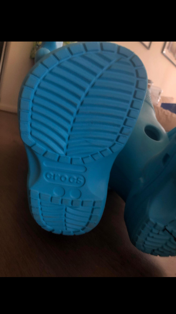 Crocs Man Croslite Store Display blue 27"