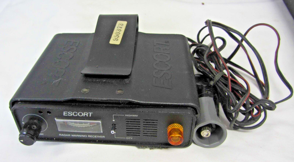 Vintage Escort Cincinnati Microwave Radar Warning Receiver Detector with Case