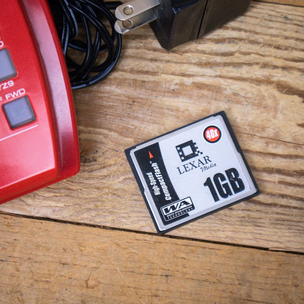 Fostex MR8 Digital Multitrack Recorder MR-8 Studio Multitracker U280359