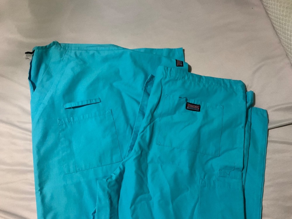 SM CHEROKEE Teal scrub set