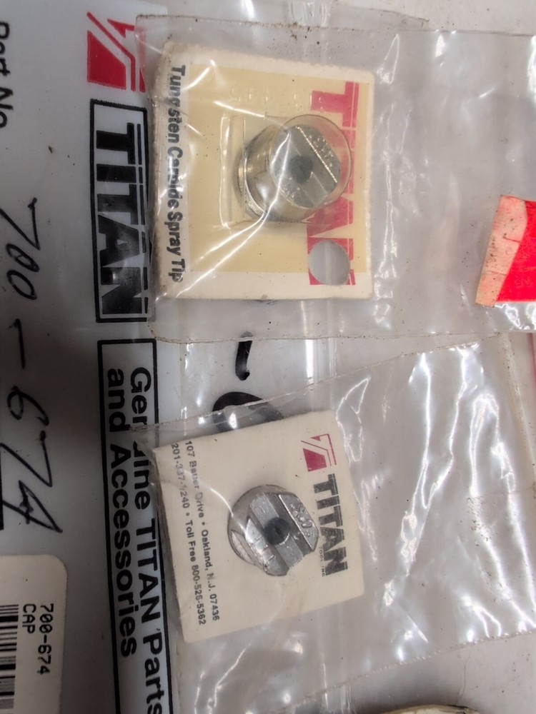 Titan SprayTech Epic Repacking Repair Kit And Tips Lot Fits All Epic Models
