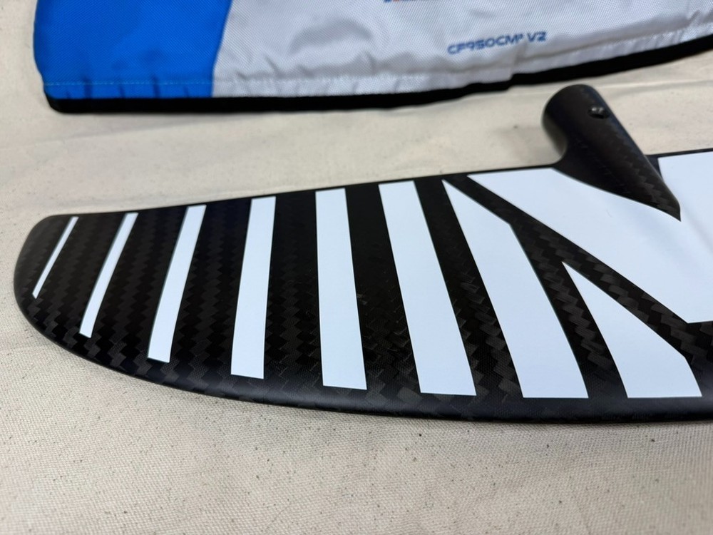 Armstrong CF 950 Front Wing