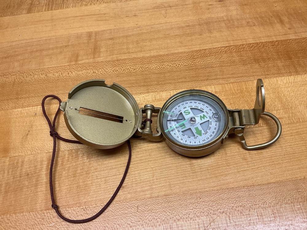 Precise  pathfinder compass