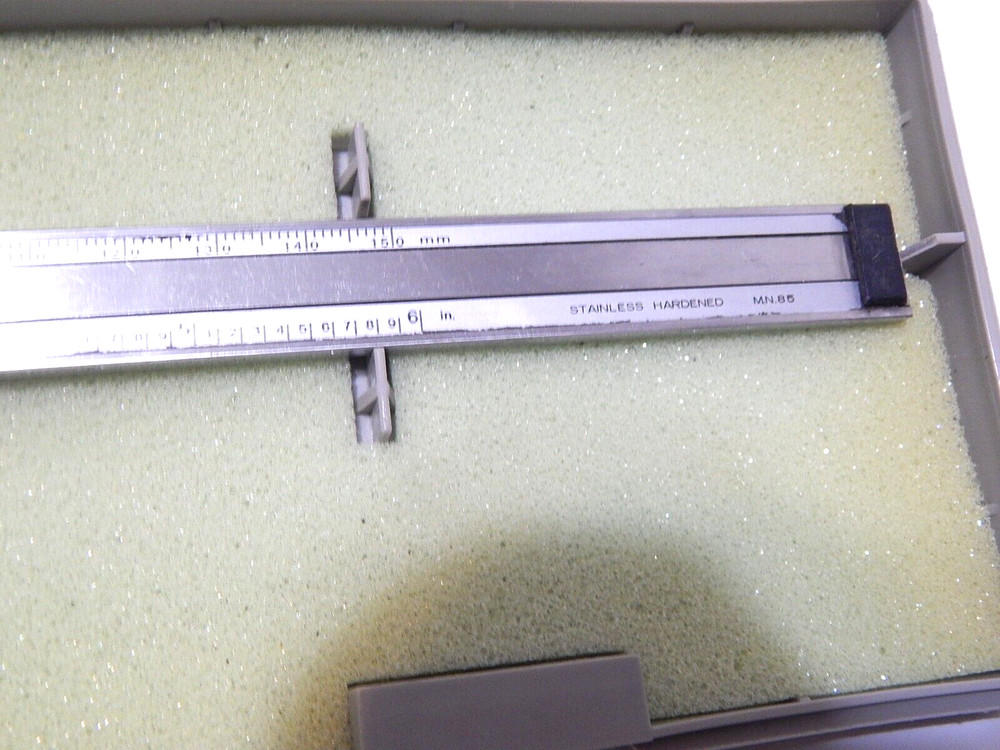 MITUTOYO 505-637-50 0-6" DIAL CALIPER