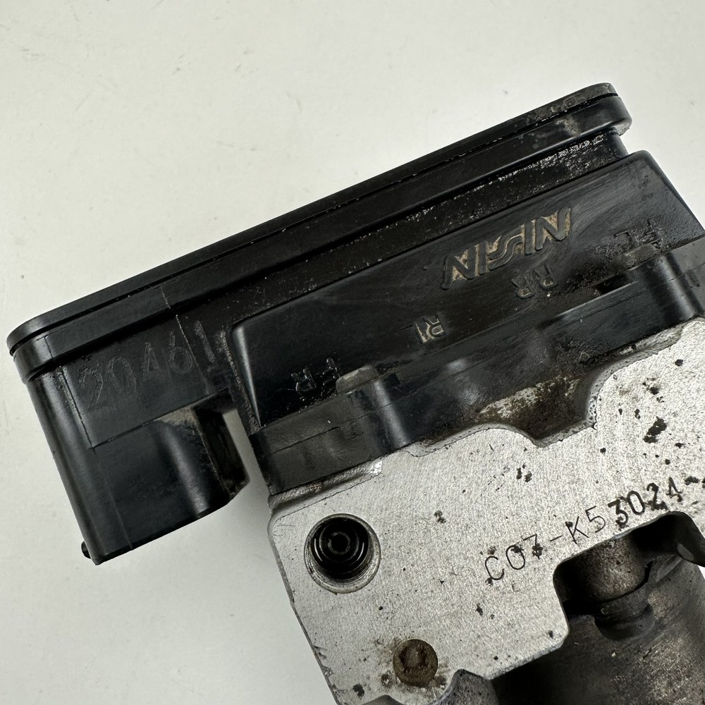 Triumph Rocket Classic 2013 ABS pump modulator control unit block