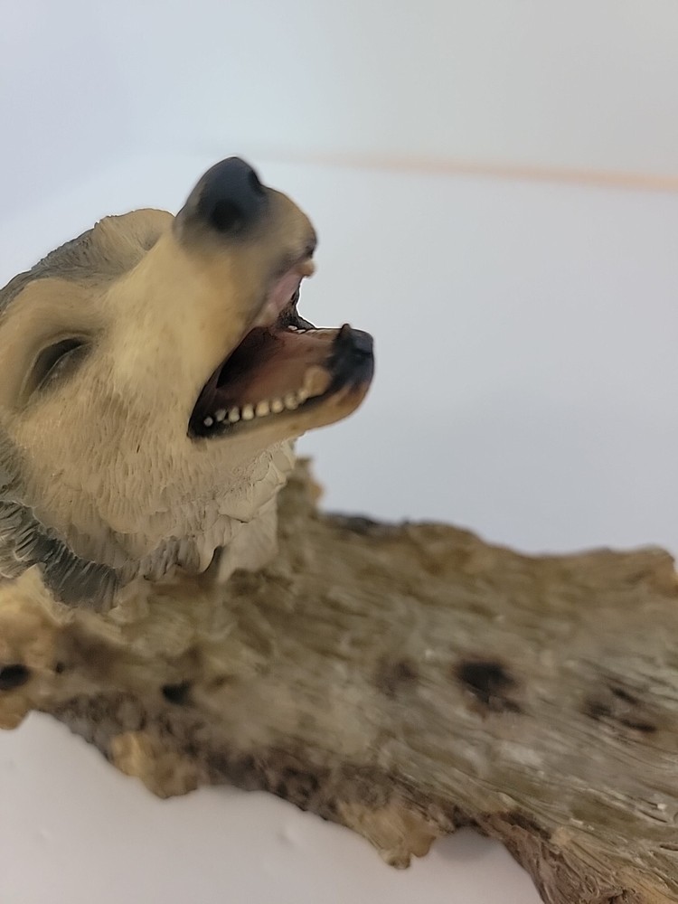 Resin Wolf Howling Wood Like Tree Incense Burner Holder