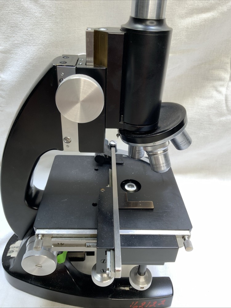 Bausch & Lomb Optical Co. Microscope