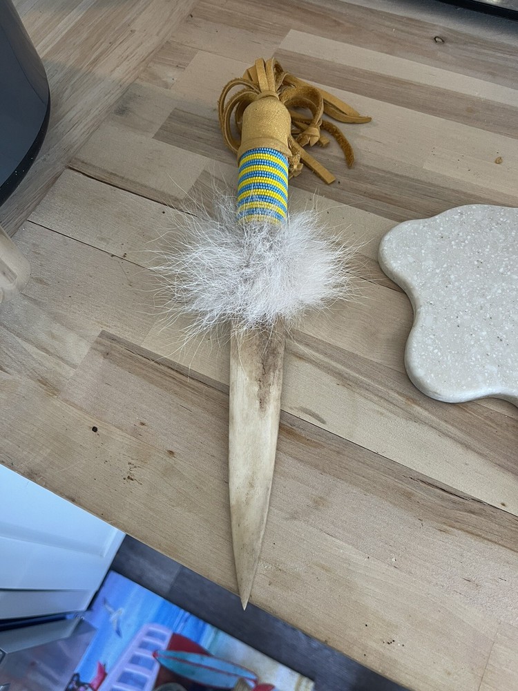 Native American Handcrafted Bone Knife. Clean !!!