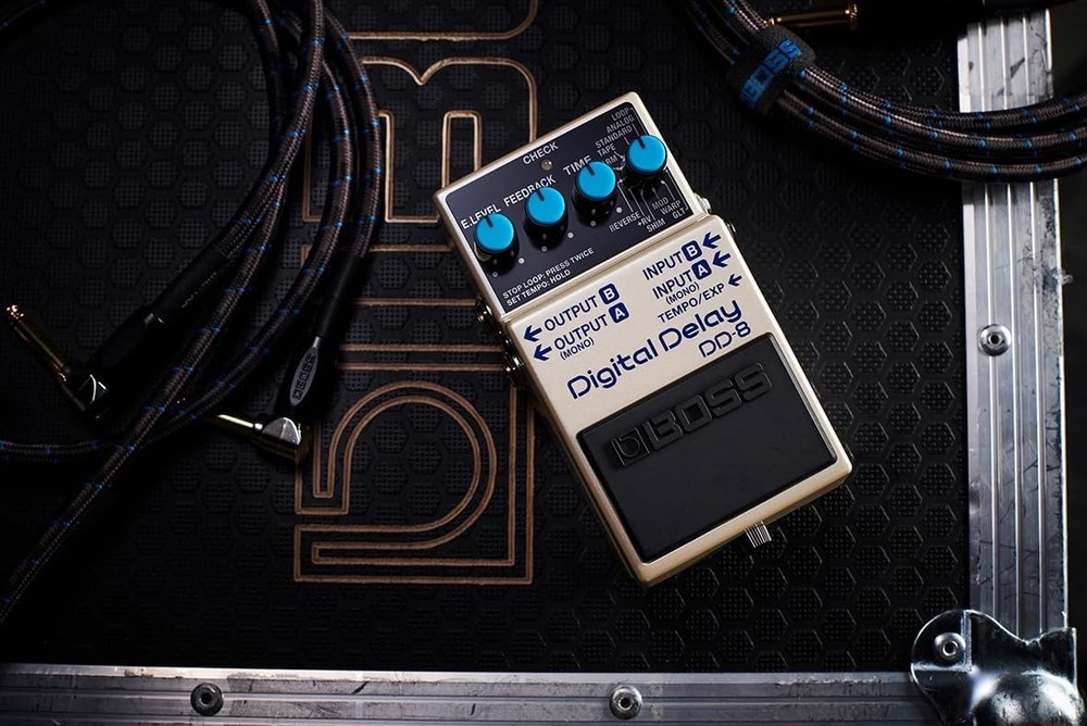 BOSS DD-8 Digital Delay Guitar Effect Pedal W/Box