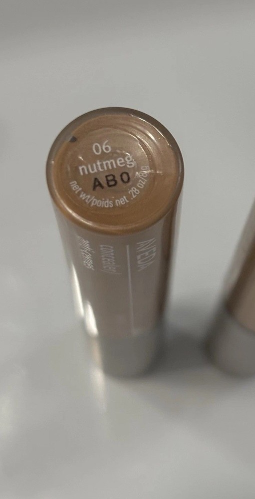 Aveda Inner Light Concealer Makeup Nutmeg 06