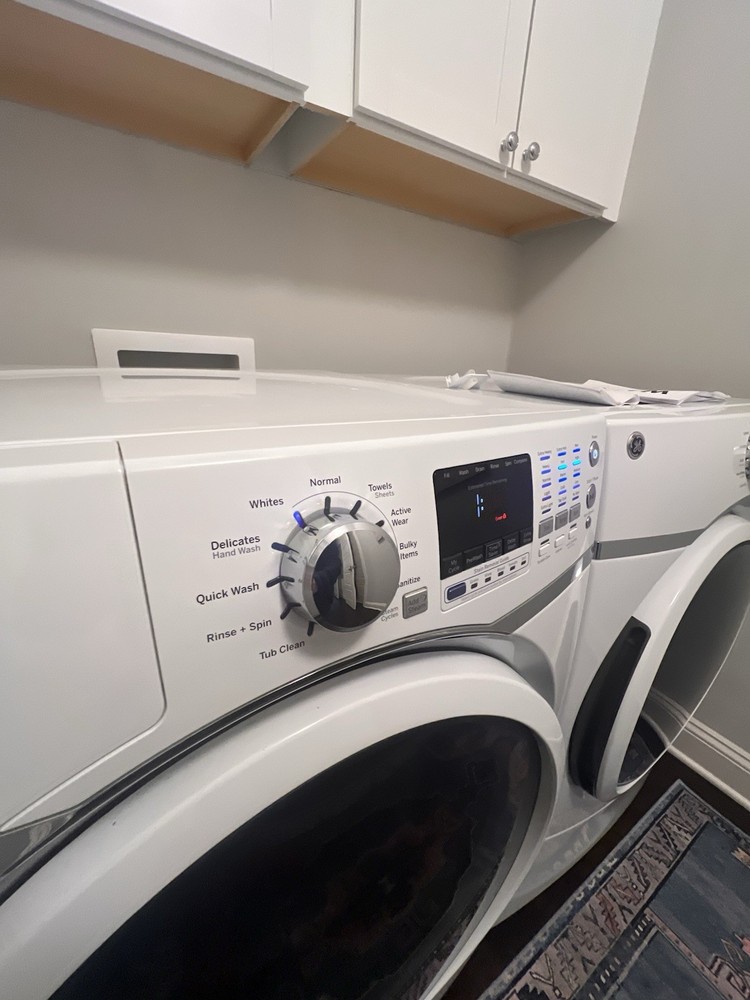 GE Front-Loading Electric Washer & Dryer Set White Steam Technology