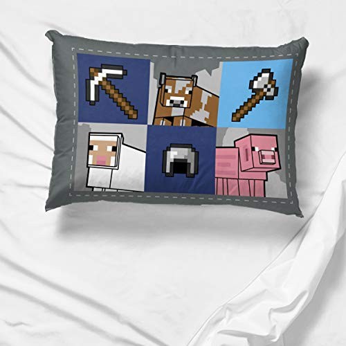 Jay Franco Bedding Features Creeper, Zombie, & Skeleton