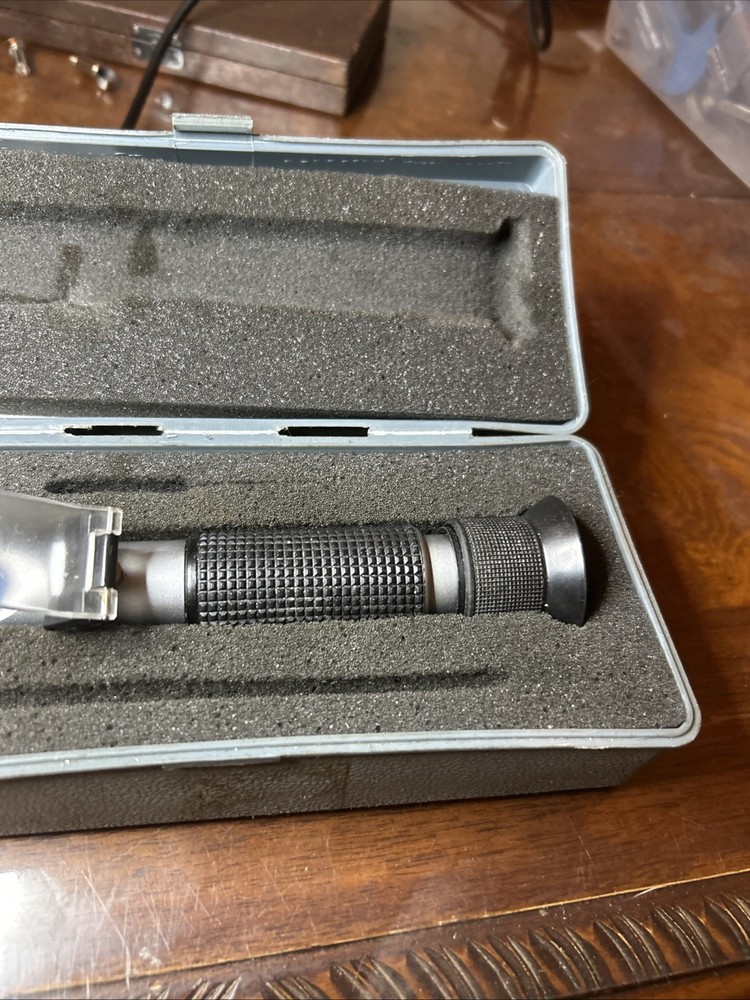 Portable Refractometer Fully Functional With Case