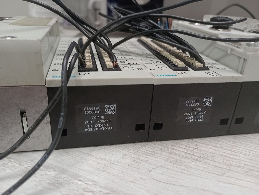 Festo pneumatic controller