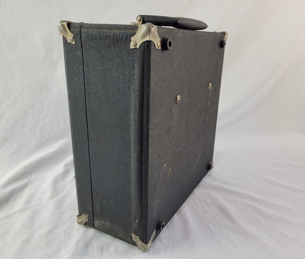 Lectrotech Picture Tube Analyzer model CRT-100 - Powers On