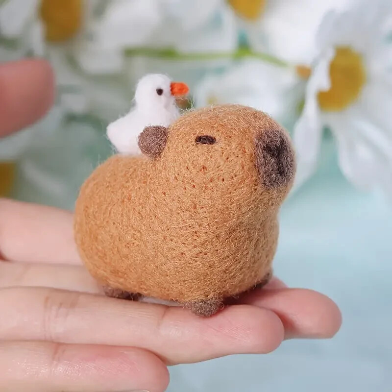 Capybara Wool Needle Felting Kit