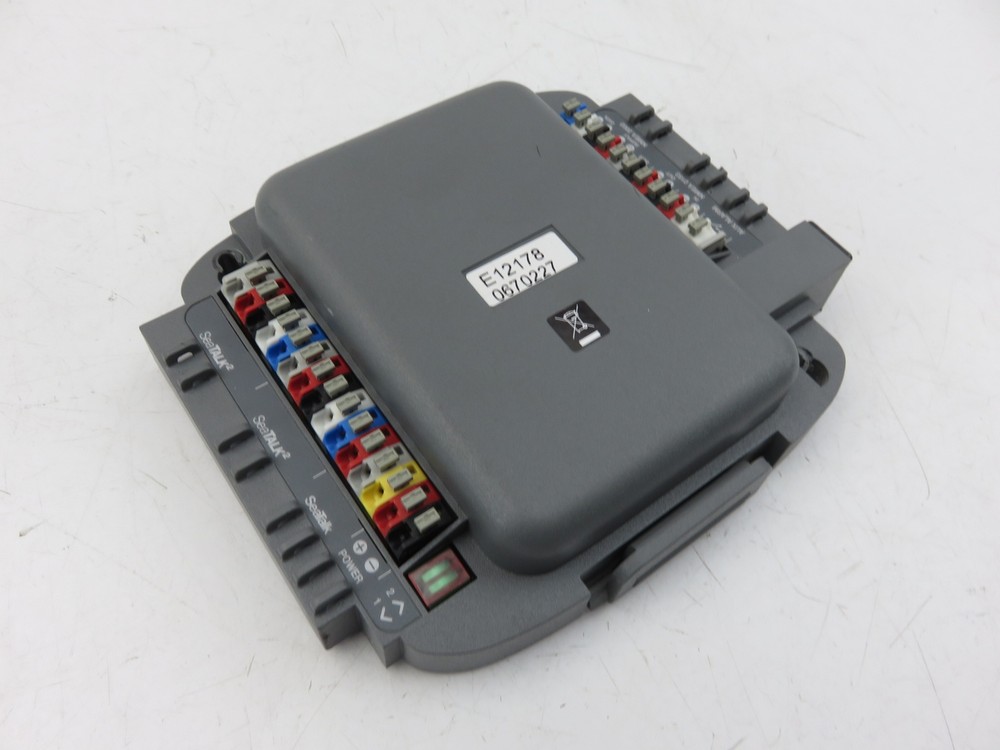 Raymarine E12178 ST290 Volvo IPS DPU Smartpilot Autopilot Data Processing Unit