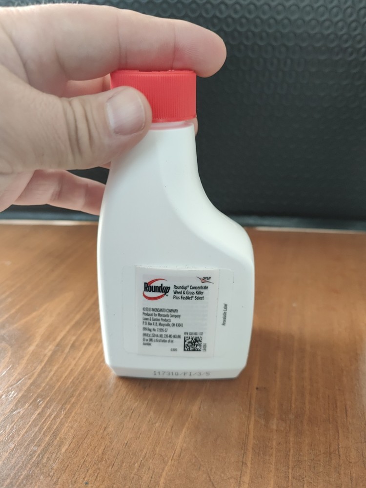 1 Roundup Concentrate Weed and Grass Killer, 7 Fl. Oz. *