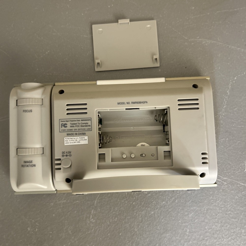 Oregon Scientific RMR606HGPA Projection Clock No Sensor