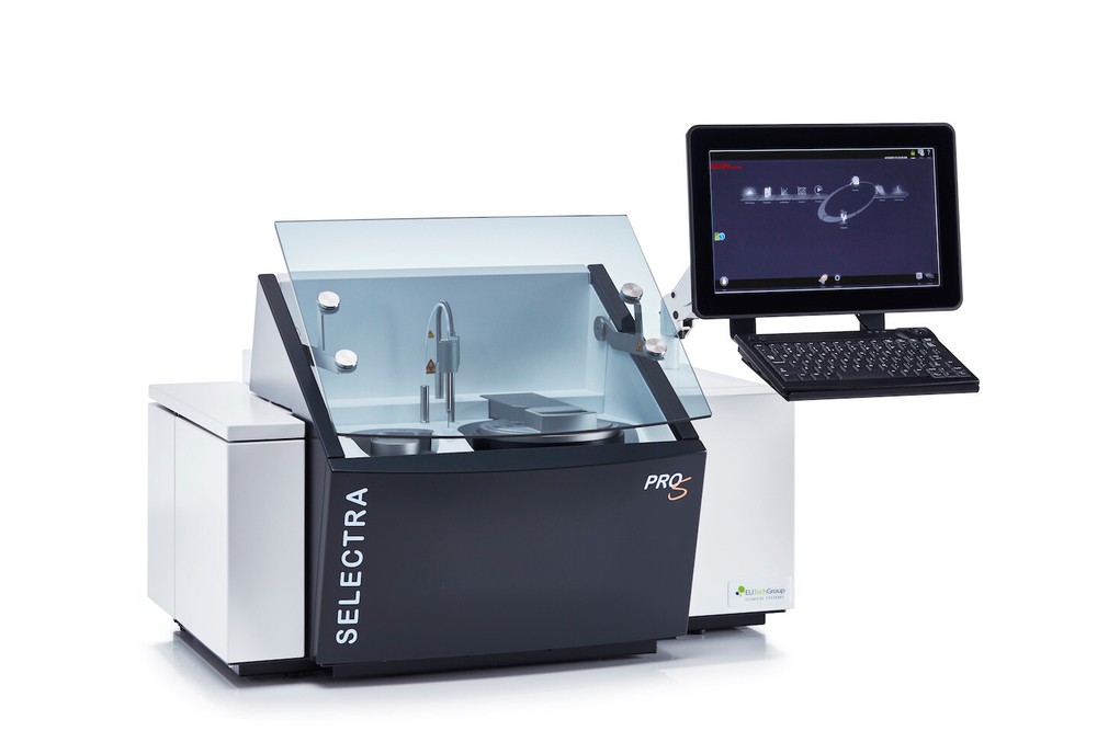 Selectra ProS chemistry analyzer
