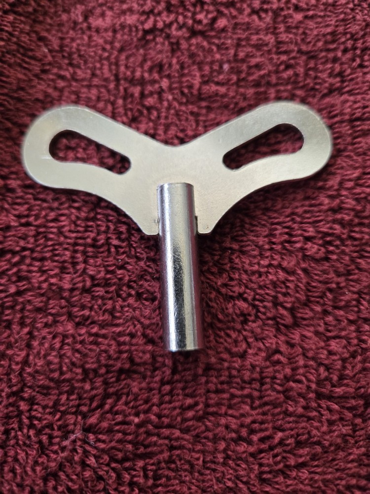 Vintage Clock Winding Keys Size 6 - 3.75mm Pick ONE Key