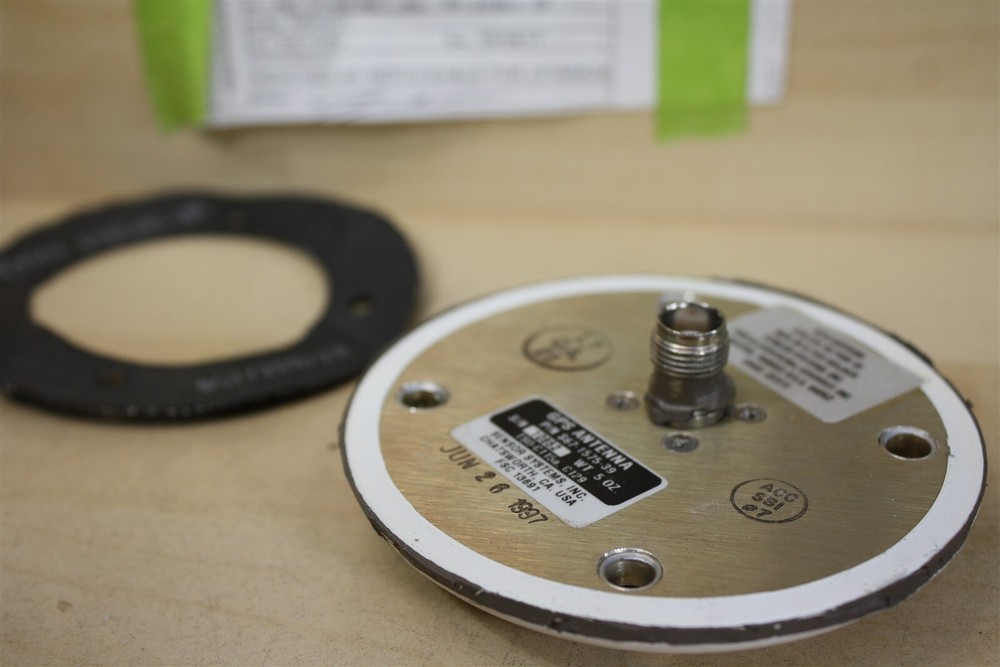 Sensor Systems S67-1575-39 GPS Antenna