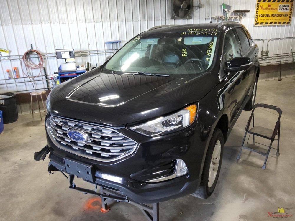 2019 Ford Edge Driver Front Headrest Only Black Vinyl