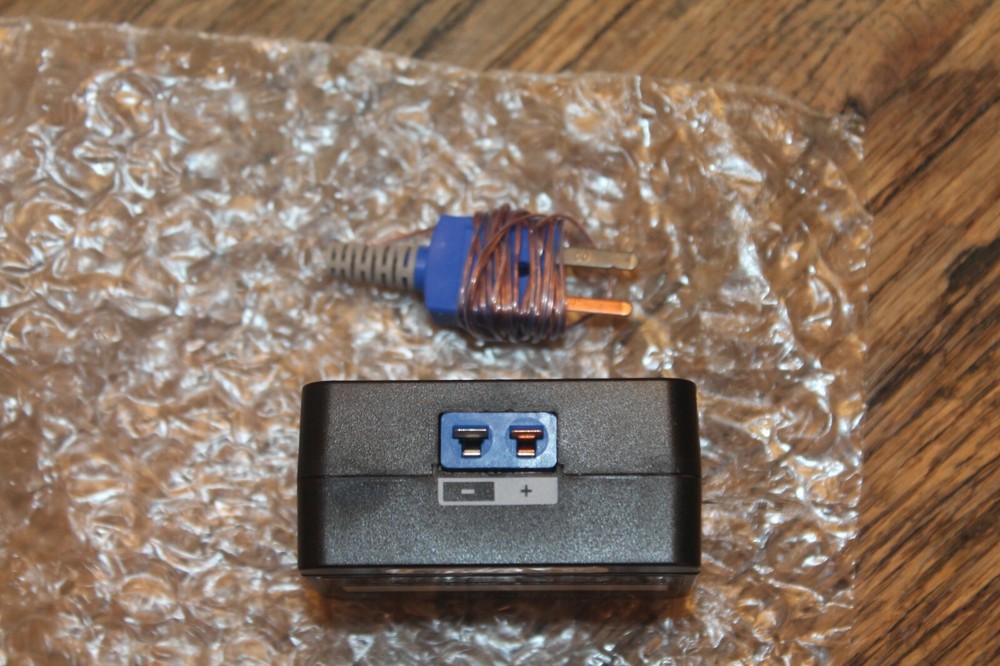 ELEMENTAL MACHINES ET2 Element-T Wireless Battery-Powered Internet Device NEW