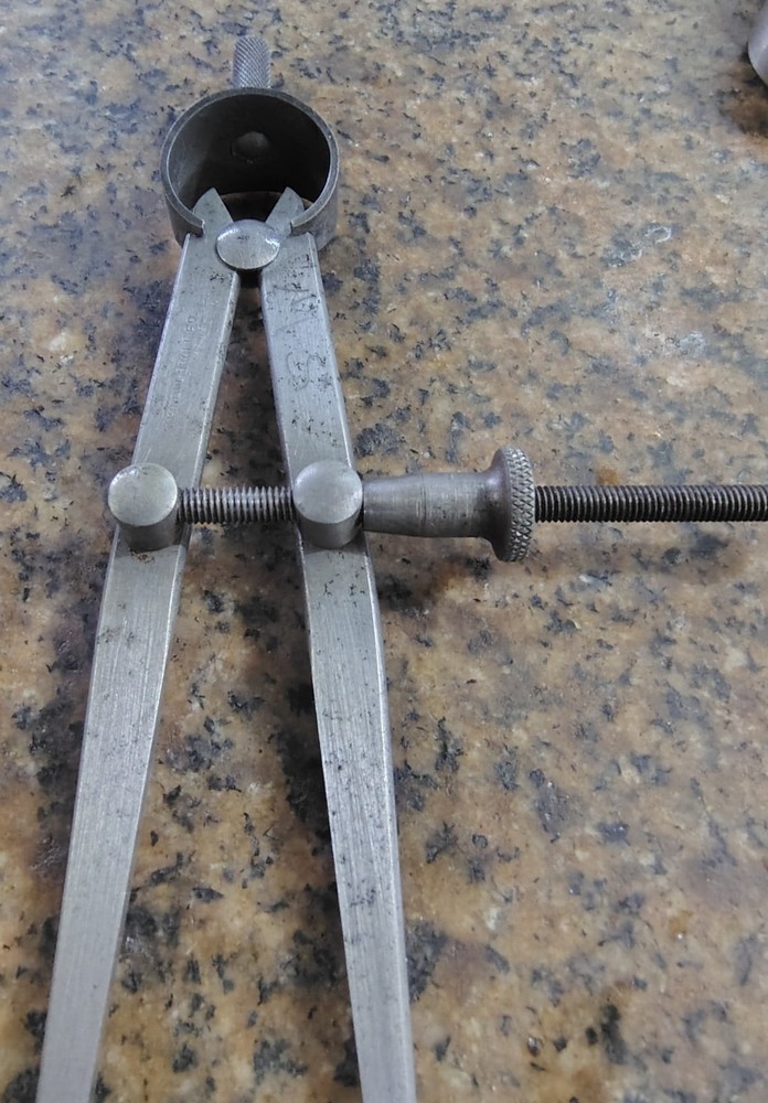 🗽 VINTAGE 6" DIVIDER