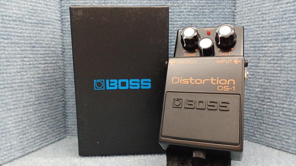 BOSS DS-1 BK EFFECTOR 673838