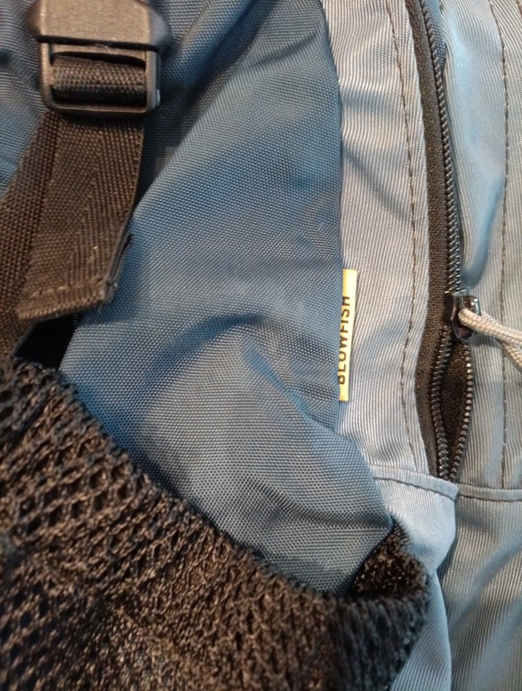 CAMELBAK Blowfish Hydration Backpack With Bladder Blue/Black 80 OZ S11