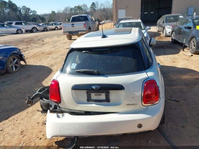 MINI 1 2016 Glove Box 4947845