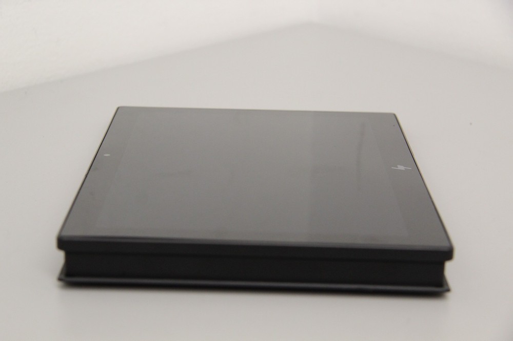 HP Engage Go 10 Mobile Touchscreen System PC