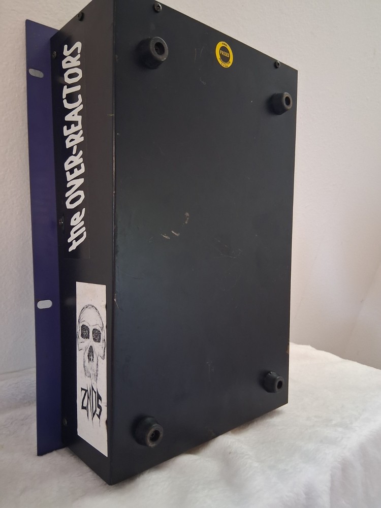 Numark DM2002X Pro Master Mix Dj Mixer Powers On