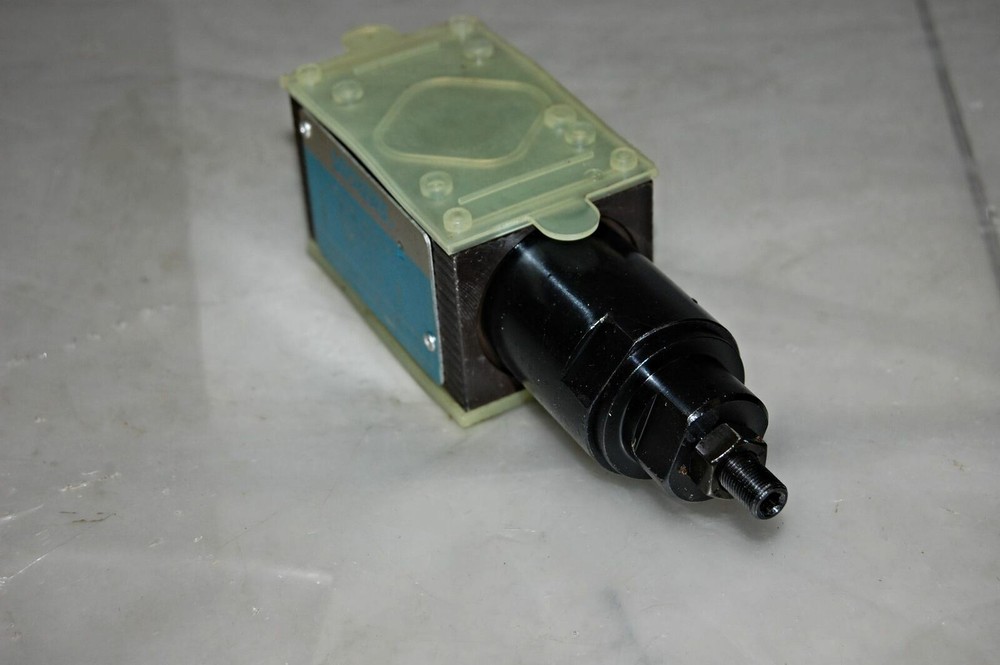 Vickers DGMX1-3-PB-YM-B-40 Pressure Reducing Valve