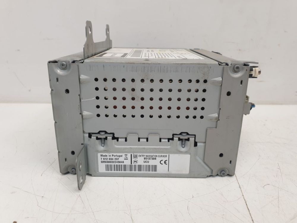 Radio/CD Player System, No Entheiratet, No Code