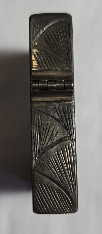 800 Silver Beautiful Engraved Vintage Cigarette Lighter
