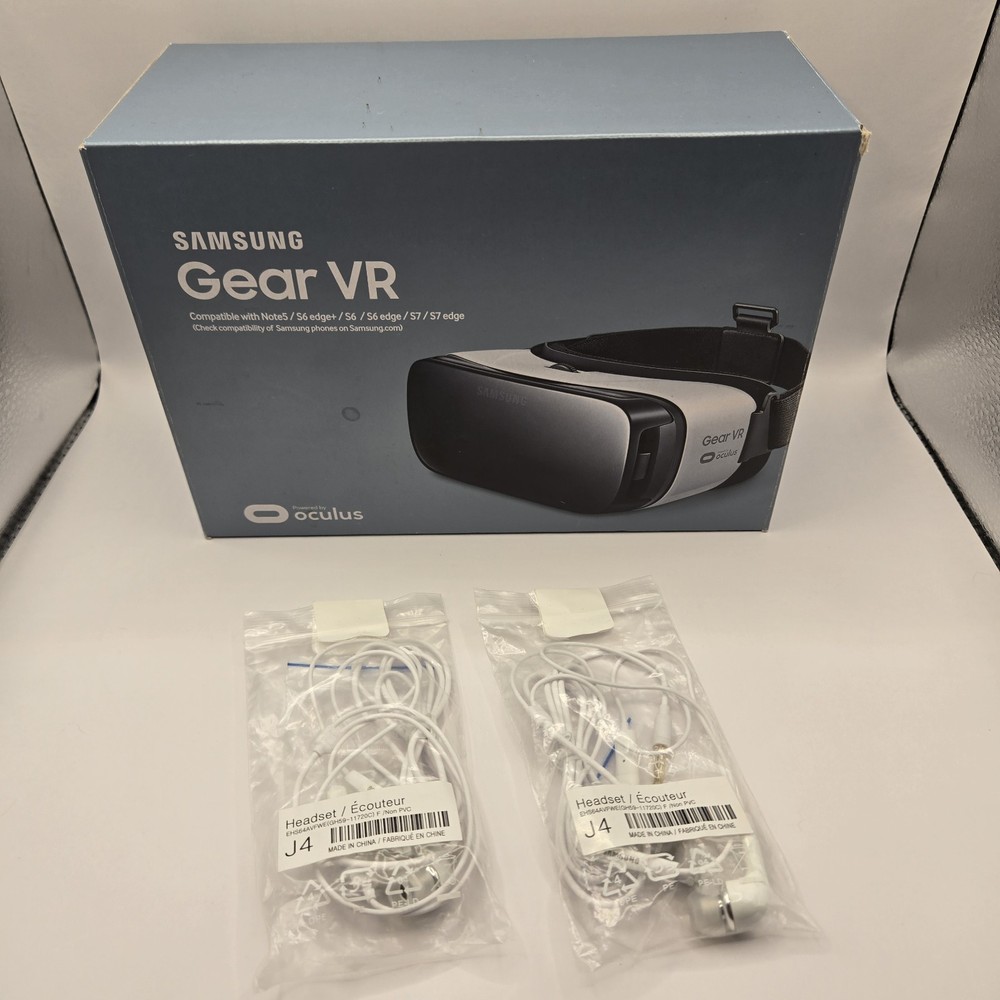 Samsung Oculus VR Headset New In Box Sealed Virtual Reality