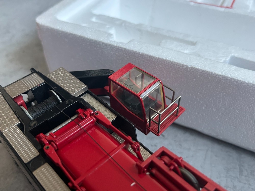 Conrad 1:50 Mammoet Demag AC 500-1