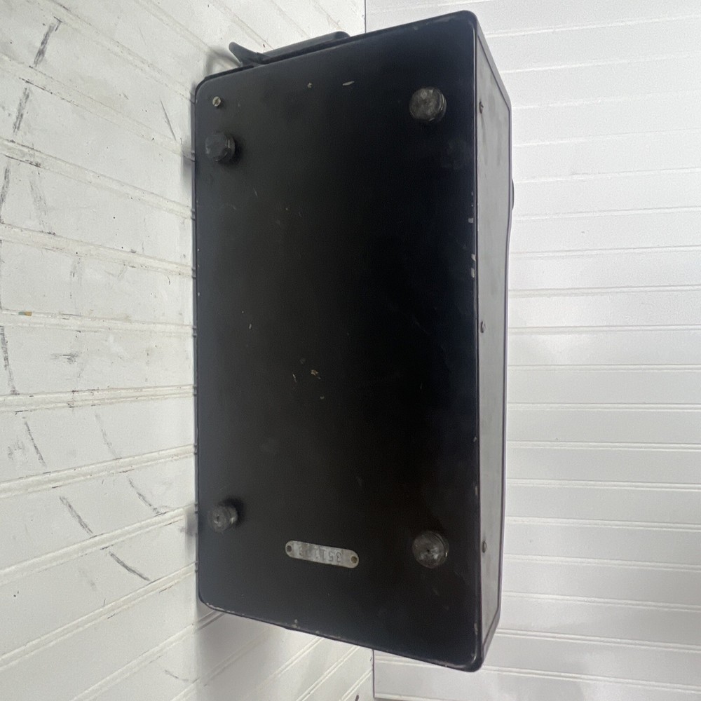 Vintage Model W Electric Victor Adding Machine Untested Display