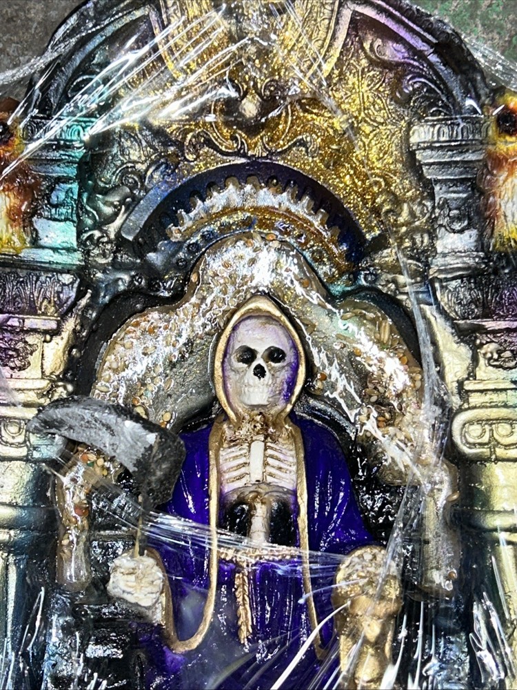 Santa Muerte In Trone Purple Fixed 14in