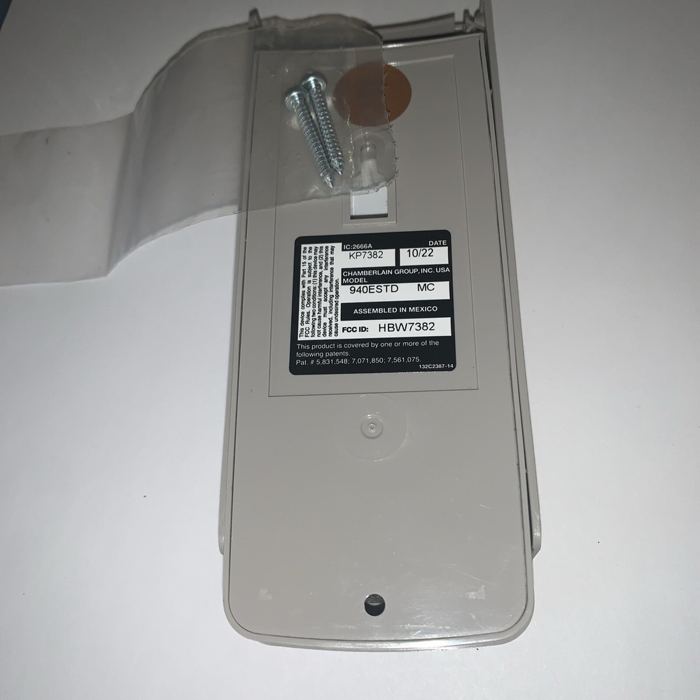 Chamberlain Wireless Rolling Code Garage Door Opener Keypad 940ESTD