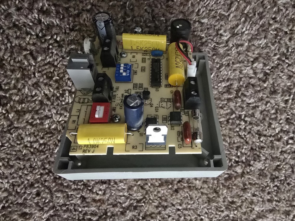 PARTIAL Wheelock UTA-WH Universal Telephone Alert With Strobe STROBE & PCB ONLY