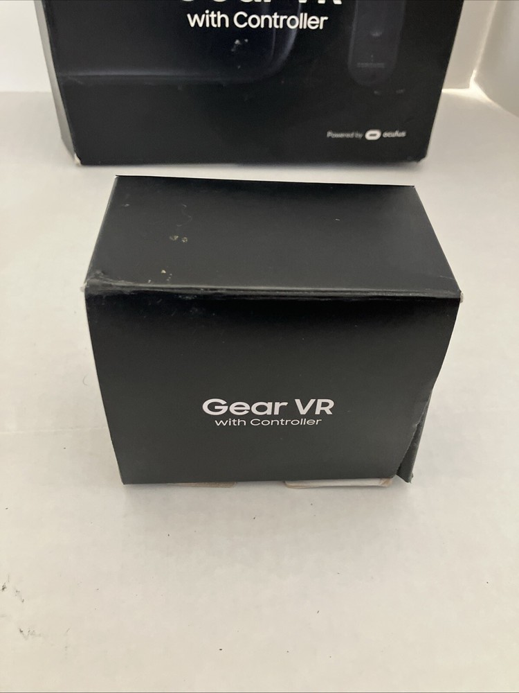 Virtual Reality Samsung SMR324 Gear VR with Controller - Black -Tested-