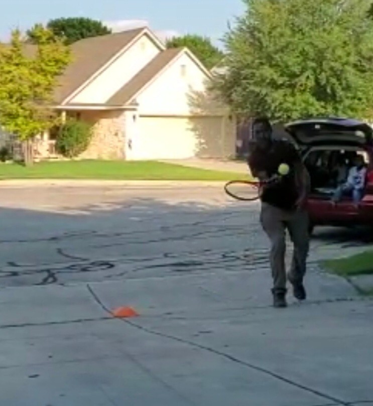 Solo/single tennis trainer, practice kit with base, string, and one ball