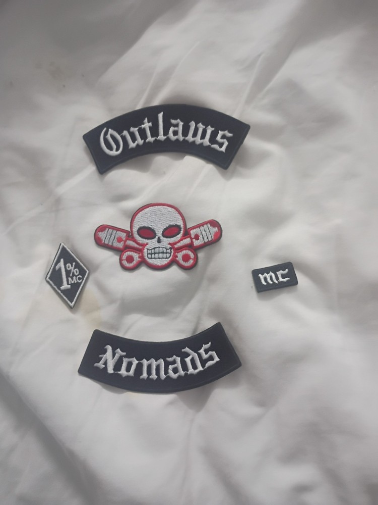 Outlaws and Bandidos M C Front Patch Sets